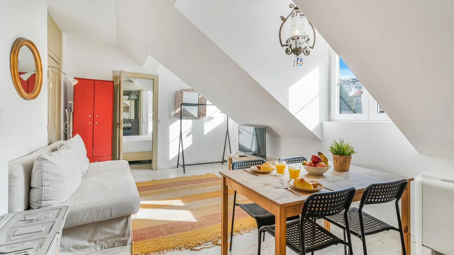 The Indy House By Lovelystay Lisbona Portogallo