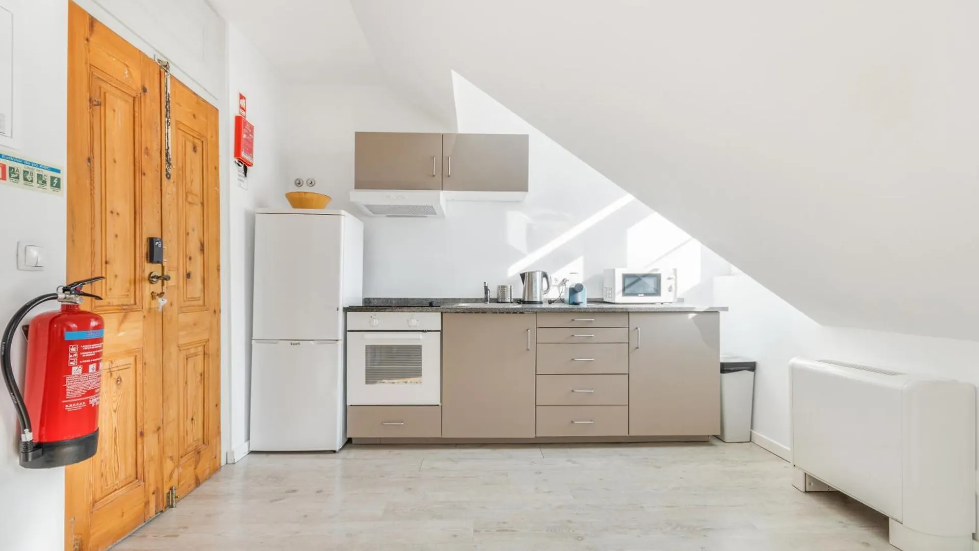 Pensionat The Indy House By Lovelystay Lisboa