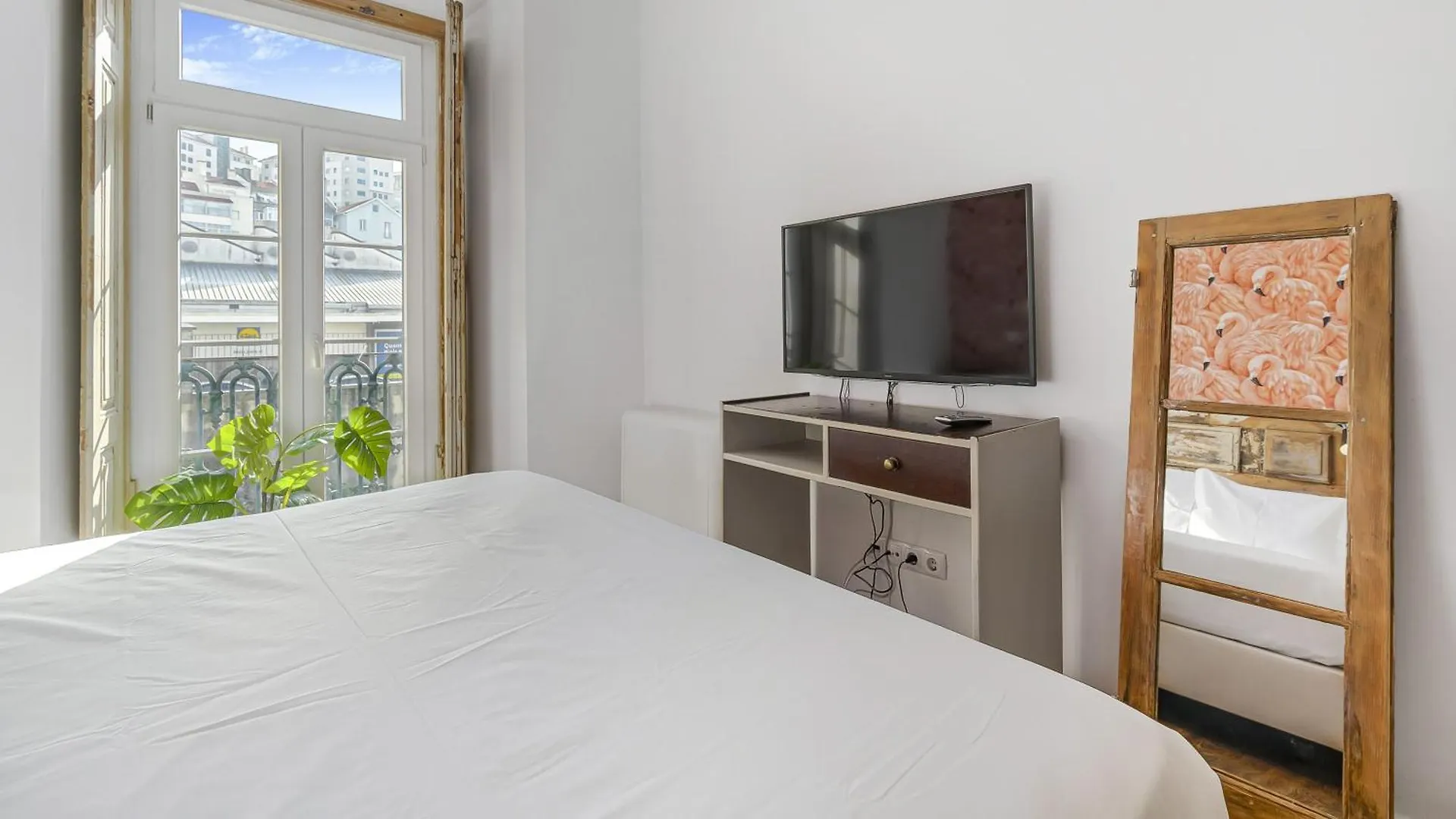The Indy House By Lovelystay Lisboa Portugal