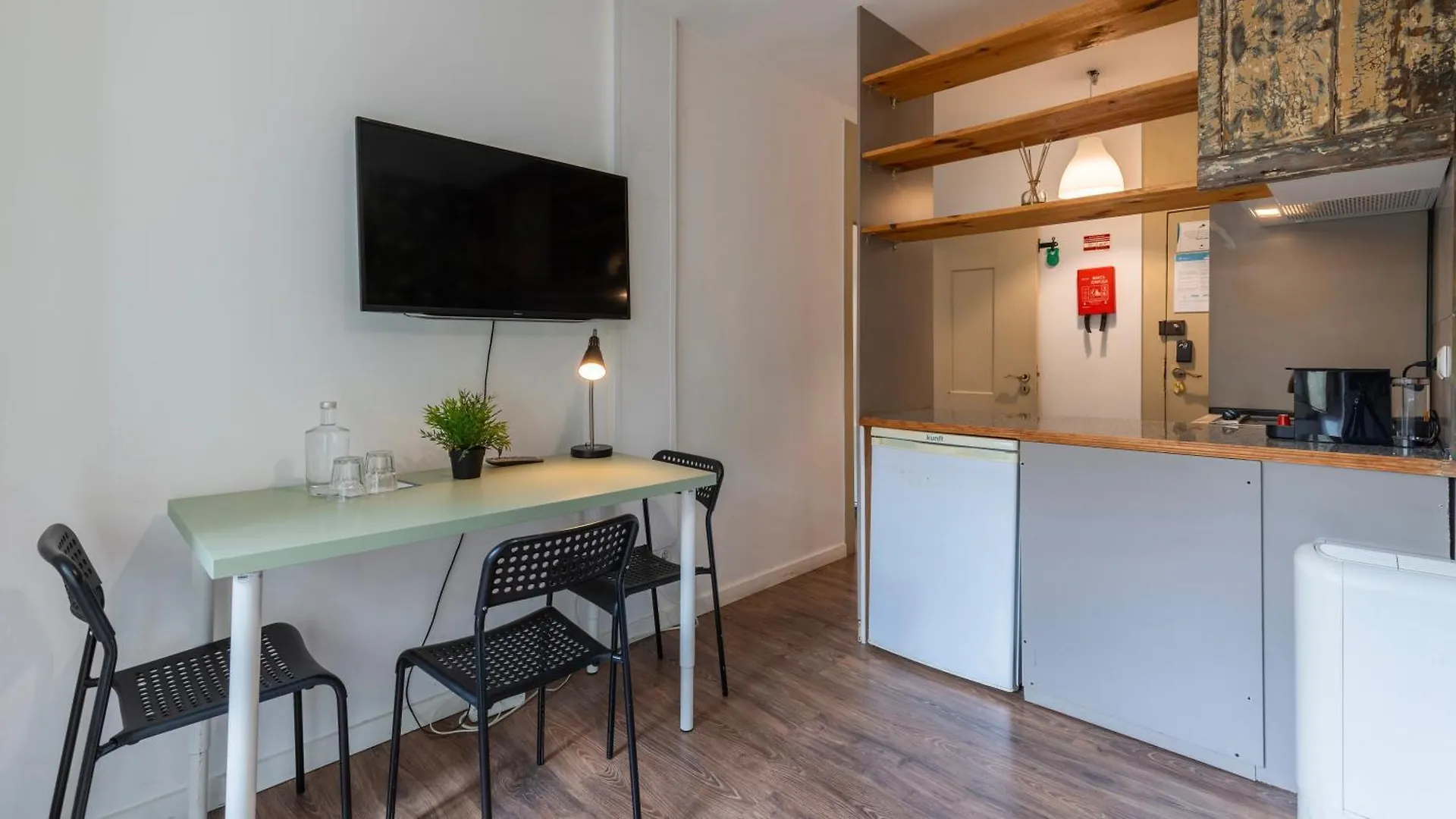 The Indy House By Lovelystay Lissabon 0*,
